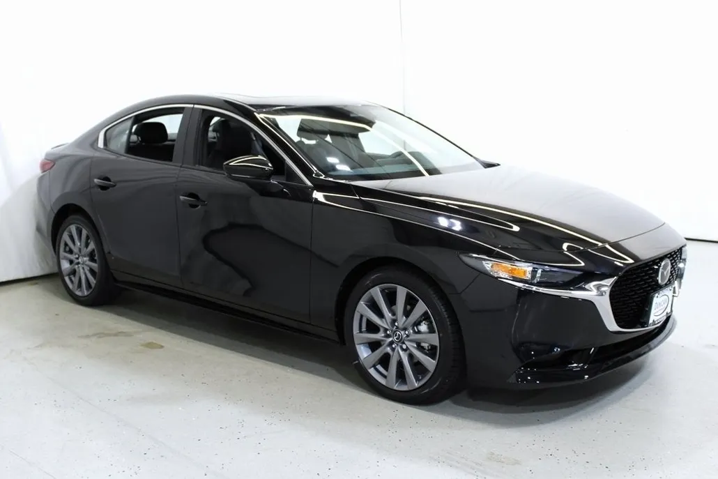2025 Mazda Mazda3 Sedan 2.5 s Preferred photo 1