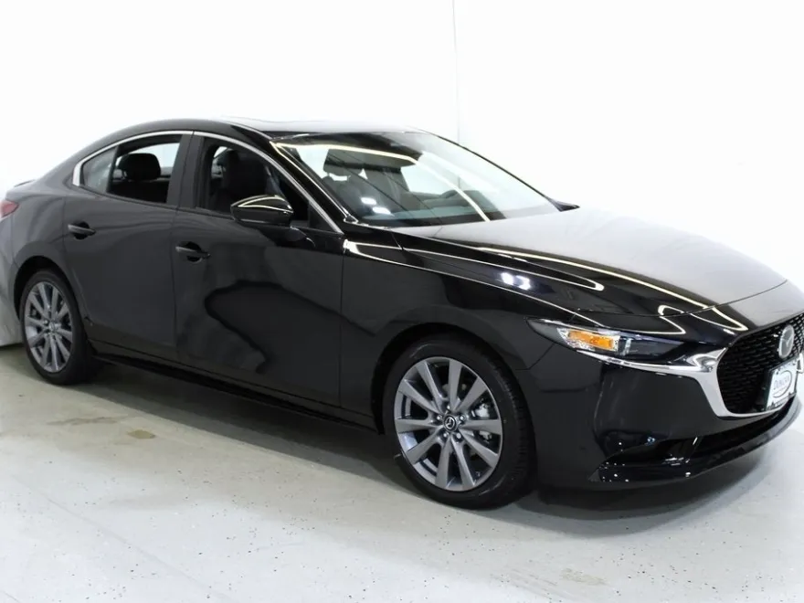 2025 Mazda Mazda3 Sedan 2.5 s Preferred photo 1
