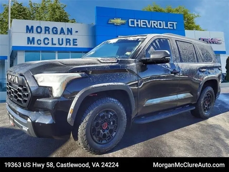 2024 Toyota Sequoia SR5 photo 1