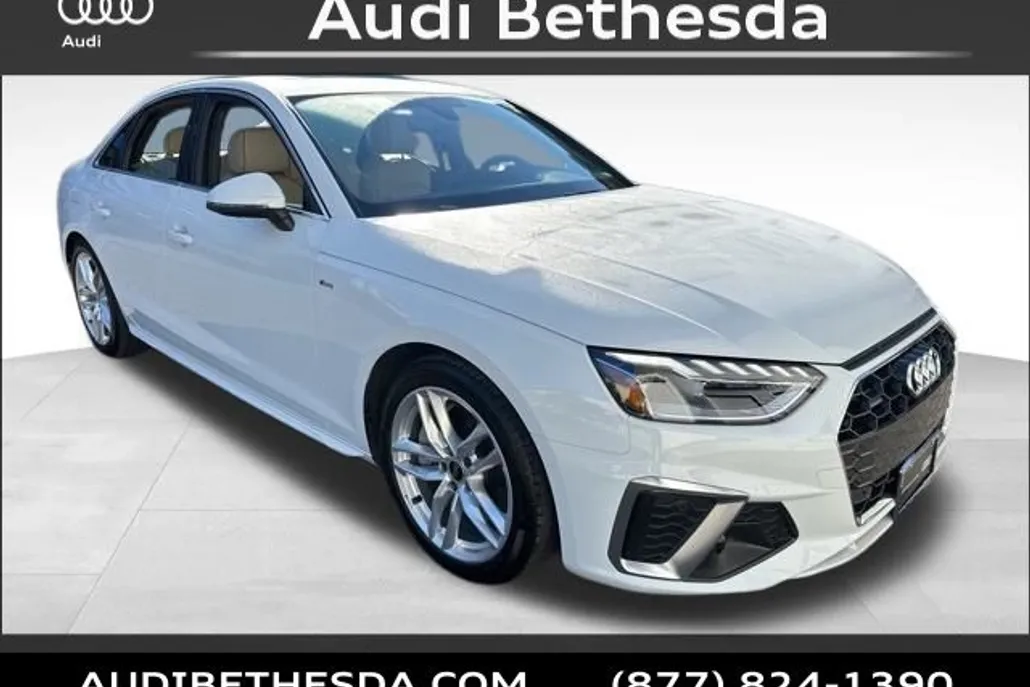 2023 Audi A4 45 S line Premium Plus Quattro photo 1