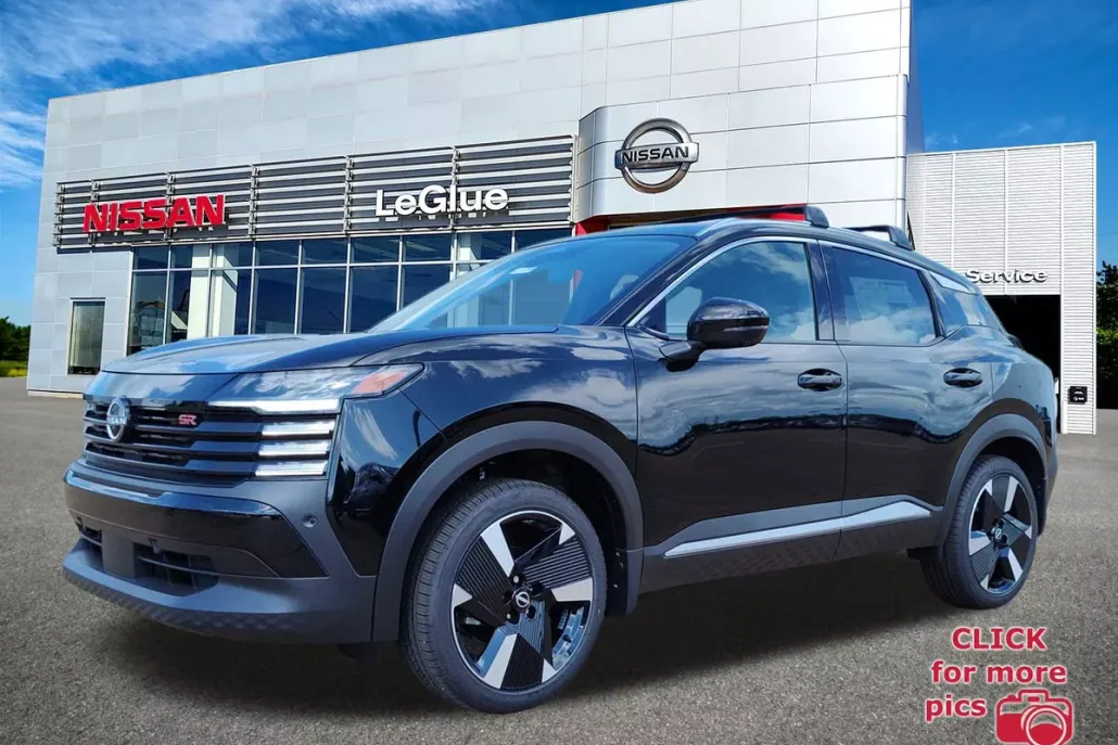 2025 Nissan Kicks SR photo 1