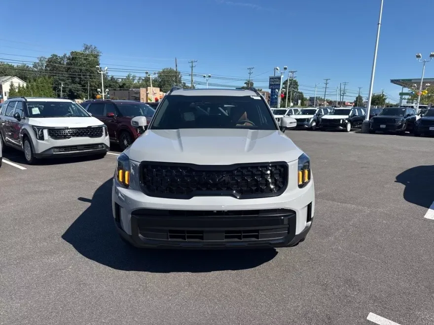 2025 Kia Telluride EX X-Line photo 1
