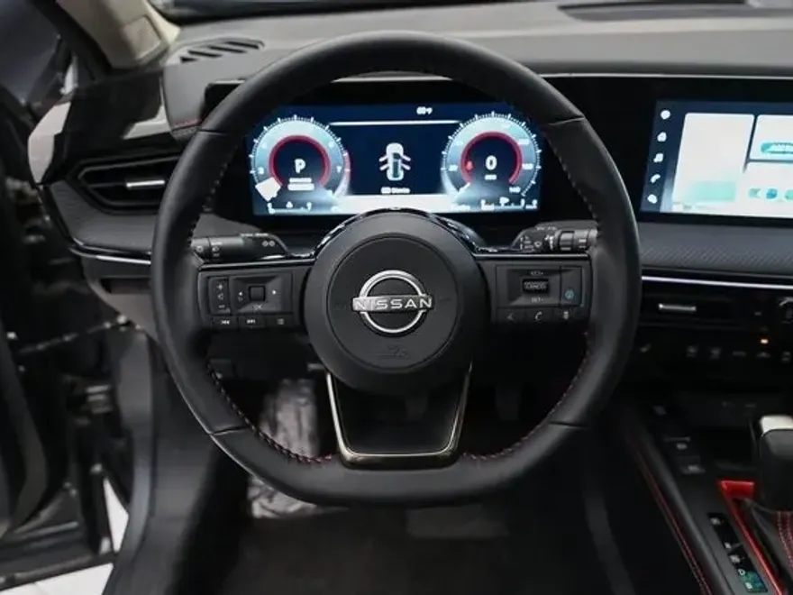 2025 Nissan Kicks SR photo 20