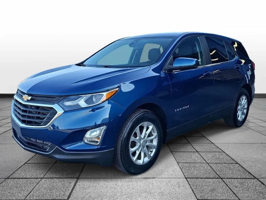 2021 Chevrolet Equinox LT photo 1
