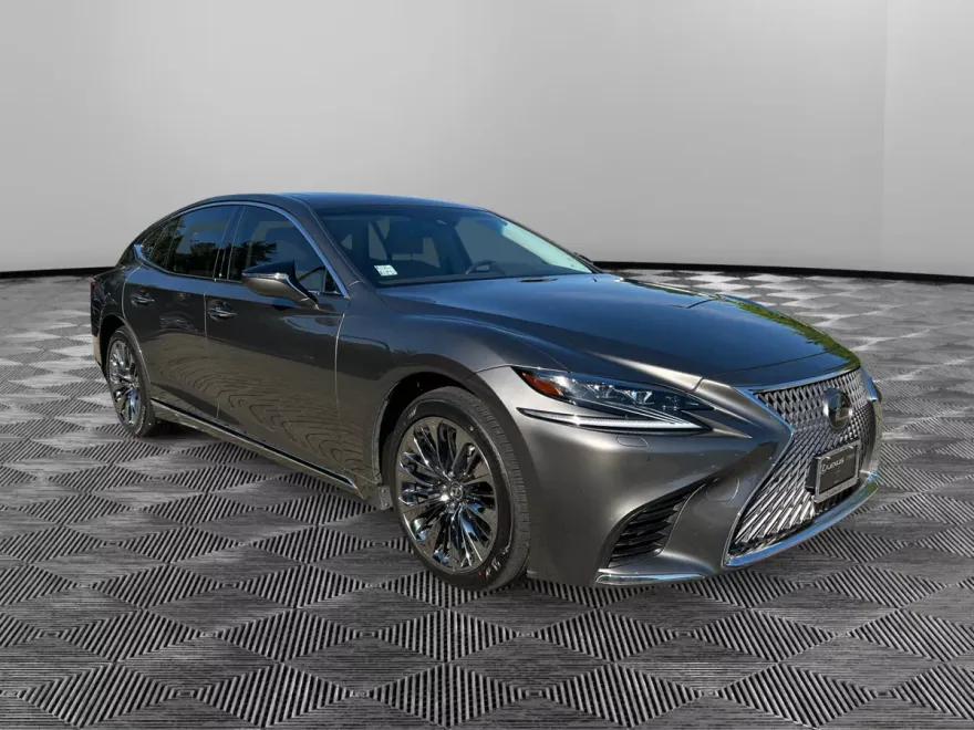 2018 Lexus LS 500 AWD photo 1