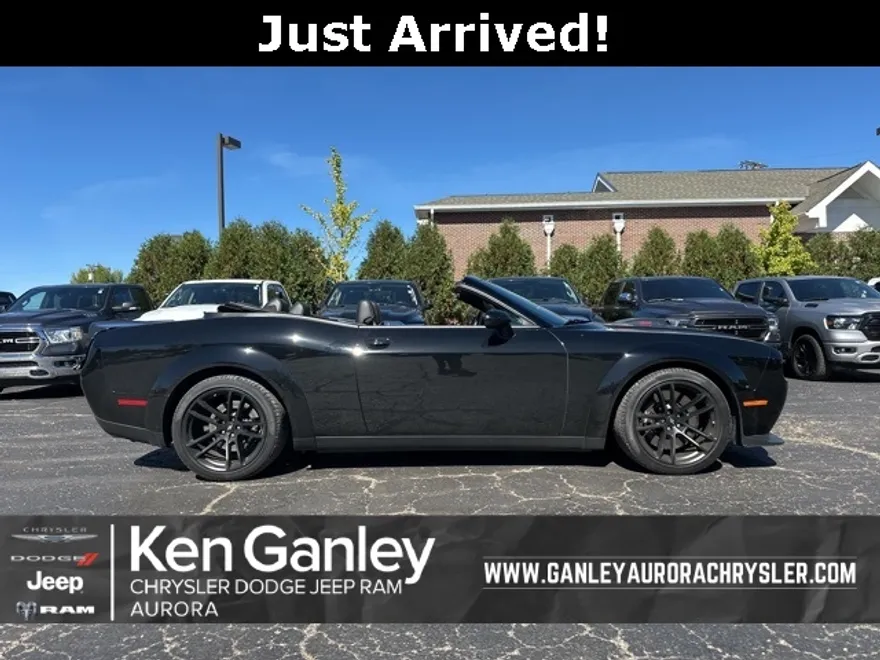 2023 Dodge Challenger R/T Scat Pack Widebody photo 1