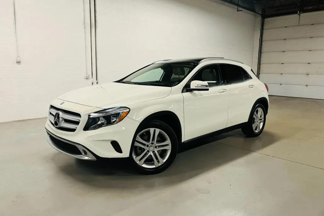 2015 Mercedes Benz GLA 250 photo 1