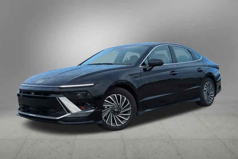 2024 Hyundai Sonata Hybrid Limited photo 1