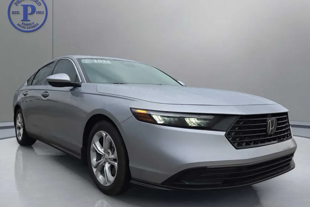 2024 Honda Accord LX photo 1