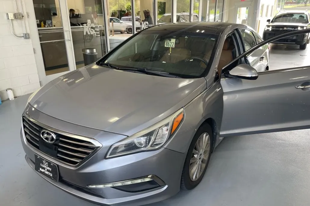 2015 Hyundai Sonata Limited photo 1