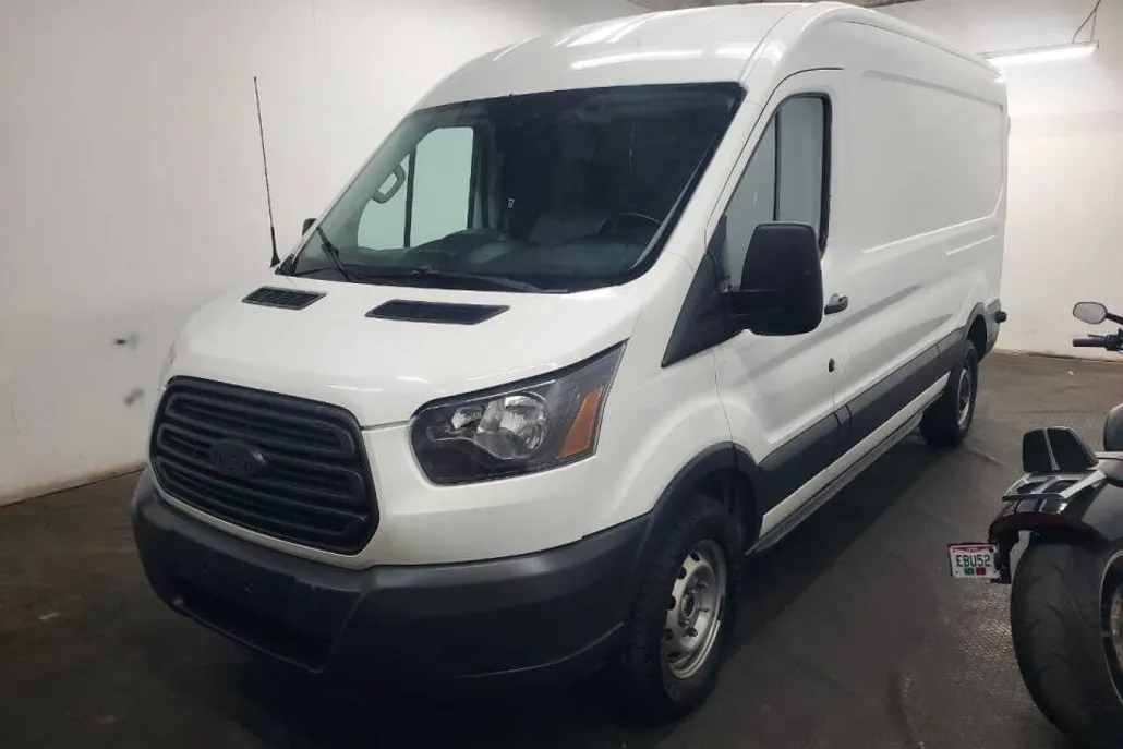 2017 Ford Transit Cargo photo 1