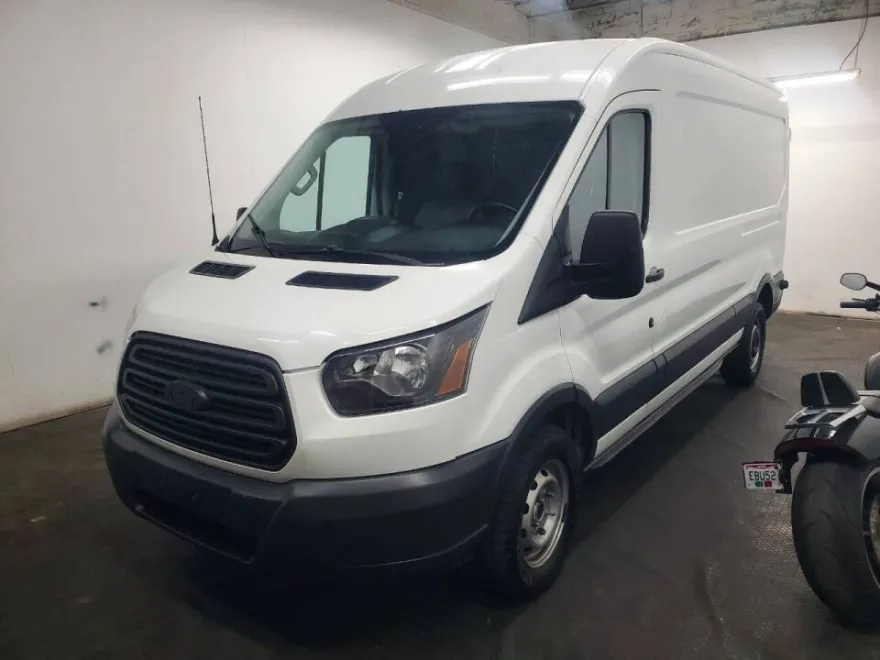 2017 Ford Transit Cargo photo 1