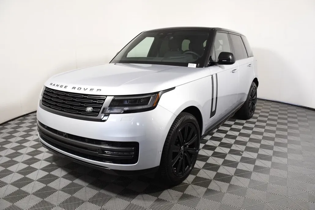2025 Land Rover Range Rover SE photo 1