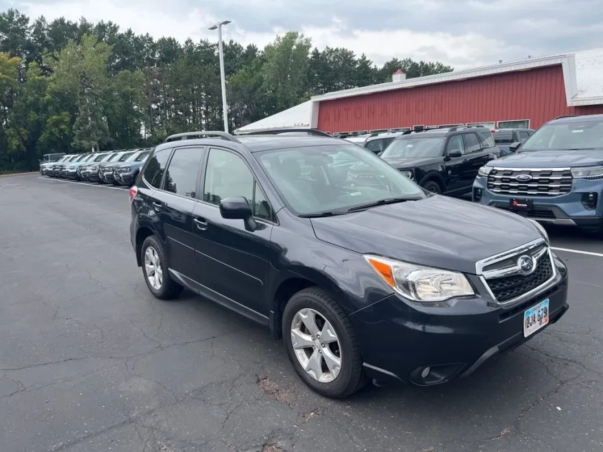 2015 Subaru Forester 2.5i Premium photo 1