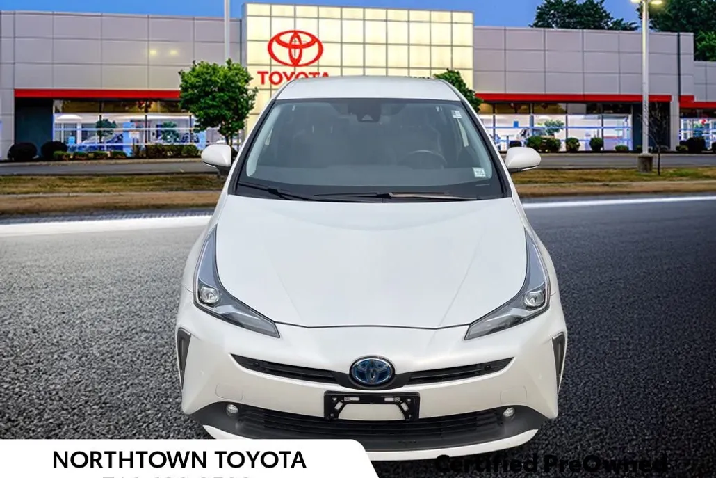 2022 Toyota Prius XLE AWD-e photo 1