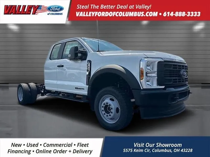 2025 Ford F-550 photo 1
