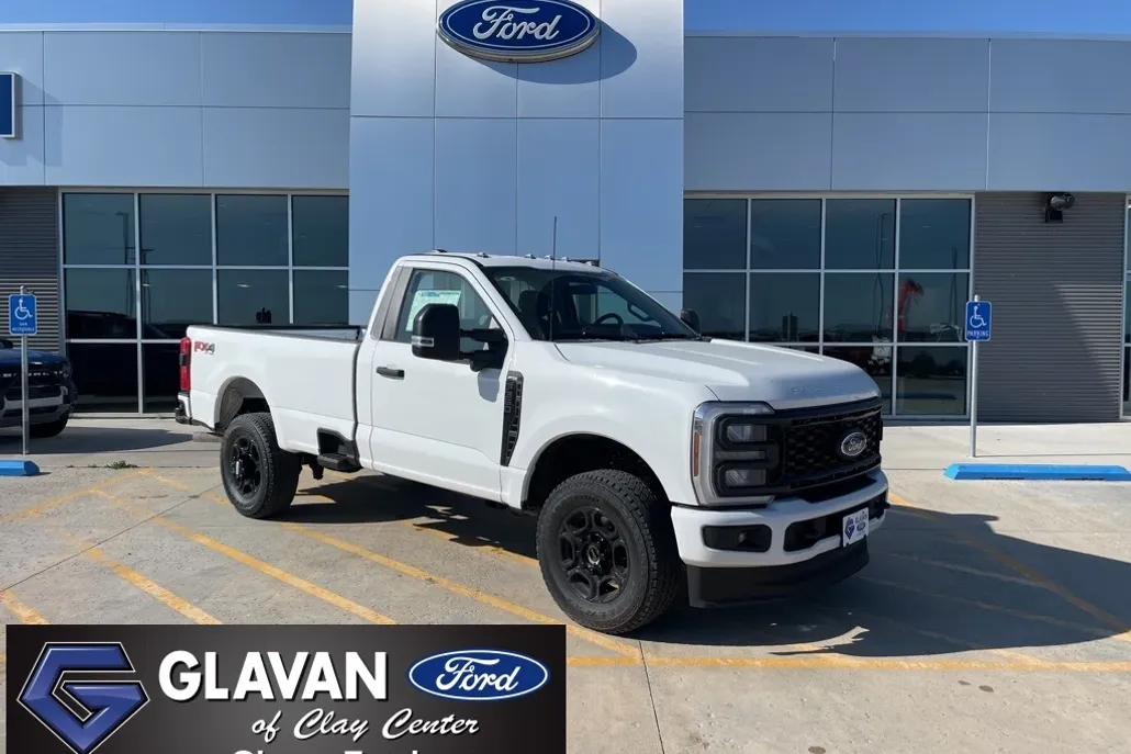 2025 Ford F-350 photo 1