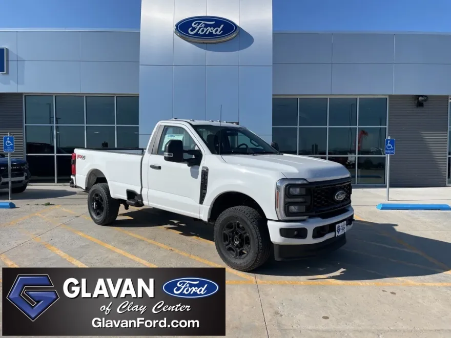 2025 Ford F-350 photo 1