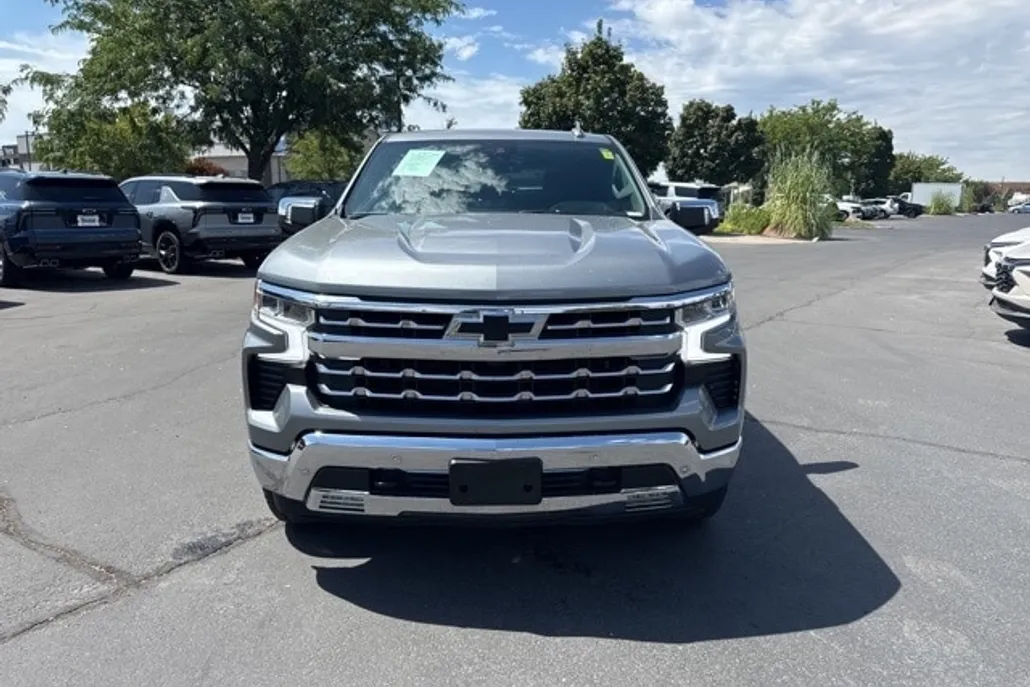 2024 Chevrolet Silverado 1500 LTZ photo 1