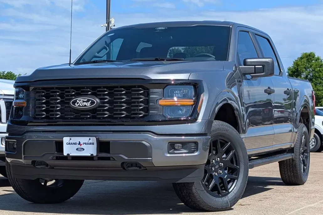2025 Ford F-150 STX photo 1