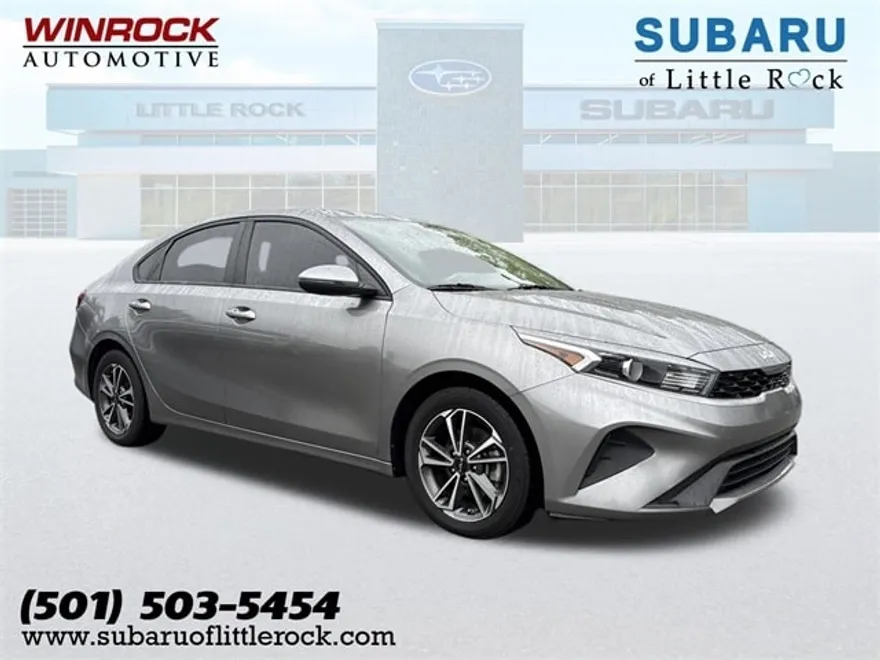 2022 Kia Forte LXS photo 1