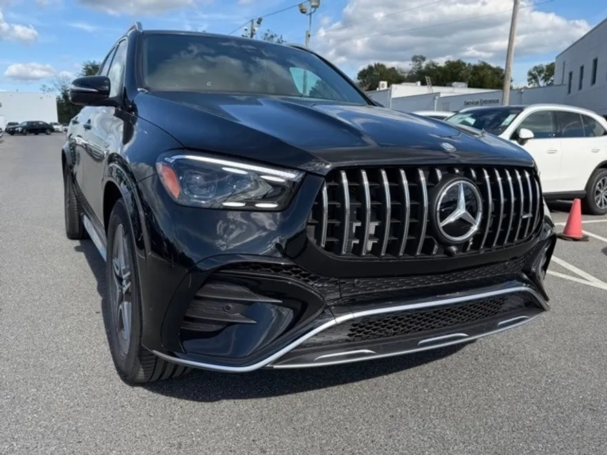 2026 Mercedes Benz GLE AMG 53 photo 1