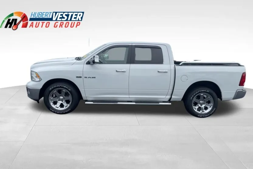 2010 Ram 1500 Laramie photo 1