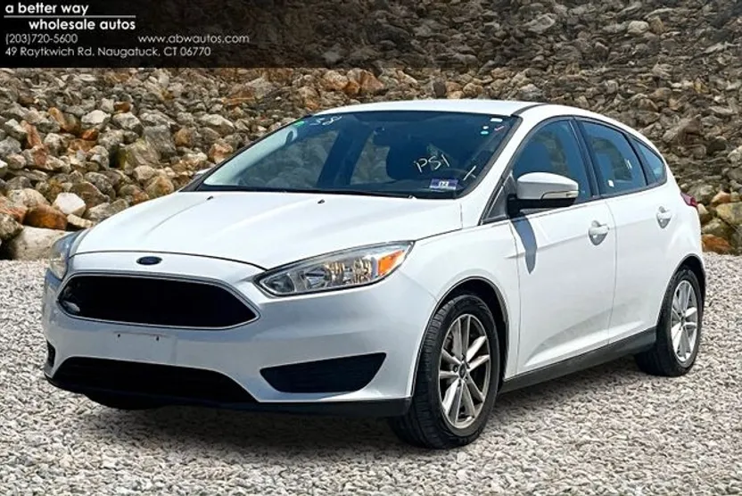 2017 Ford Focus SE photo 1