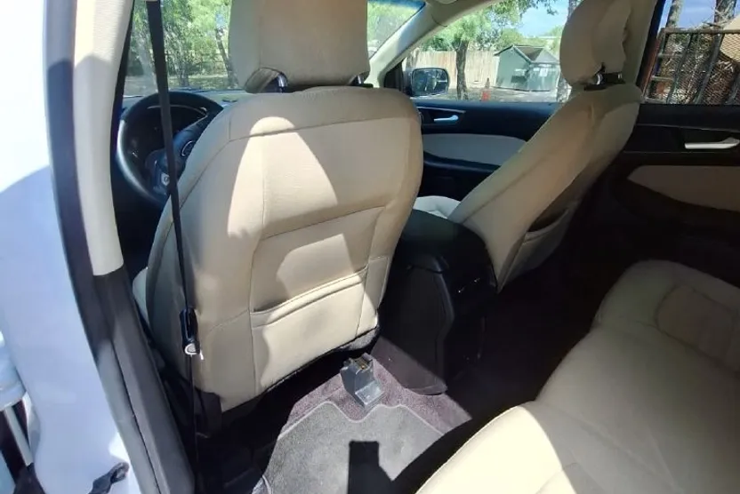 2015 Ford Edge SE photo 1