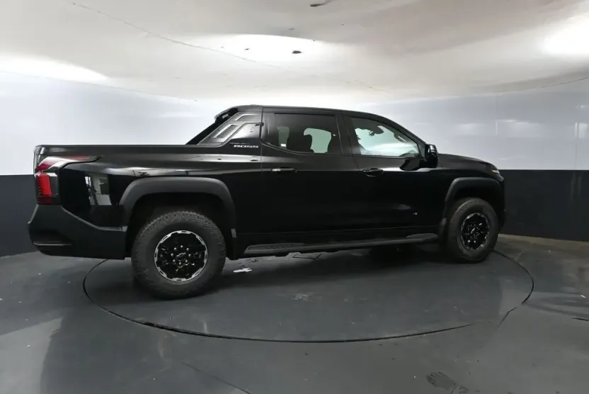 2026 Chevrolet Silverado EV Trail Boss photo 1