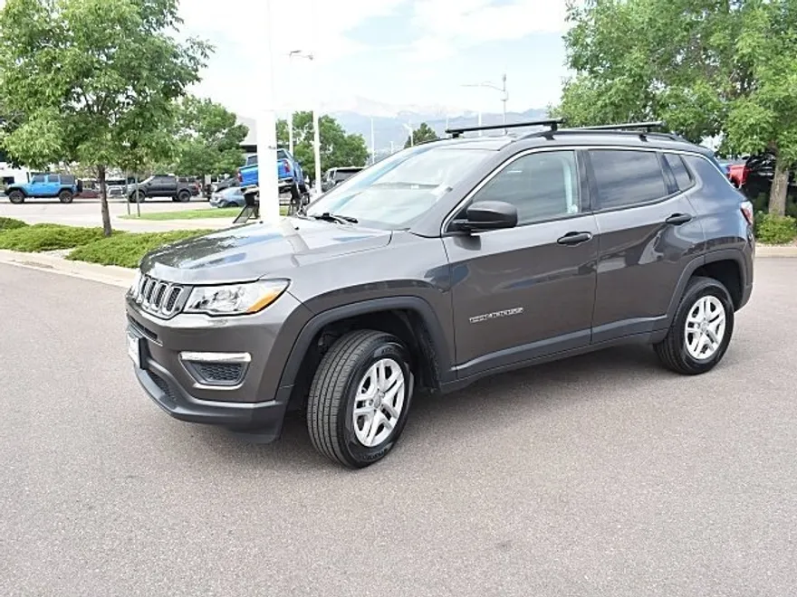 2019 Jeep Compass Sport photo 1