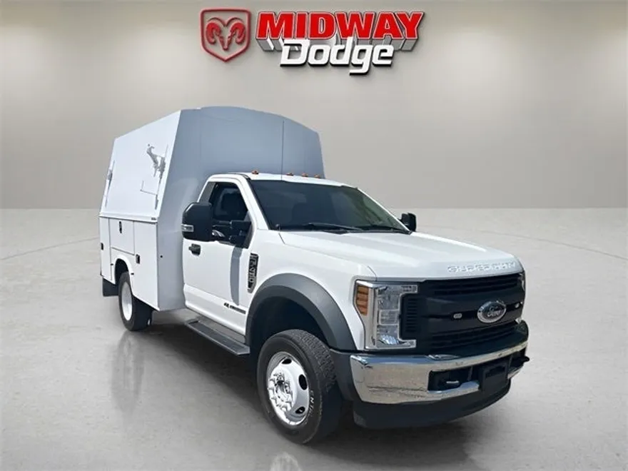 2018 Ford F-450 XL photo 1