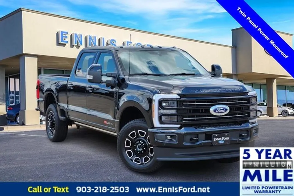 2026 Ford F-250 Platinum photo 1