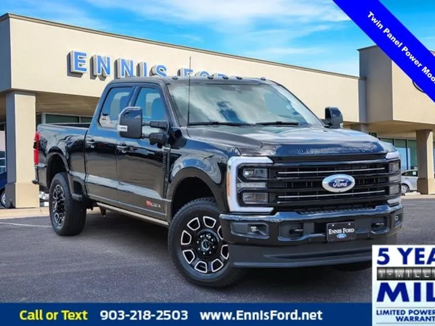 2026 Ford F-250 Platinum photo 1