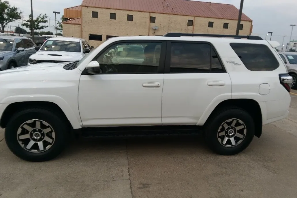 2024 Toyota 4Runner TRD photo 1