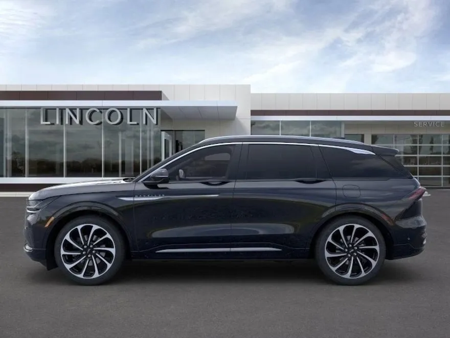 2024 Lincoln Nautilus Black Label photo 1
