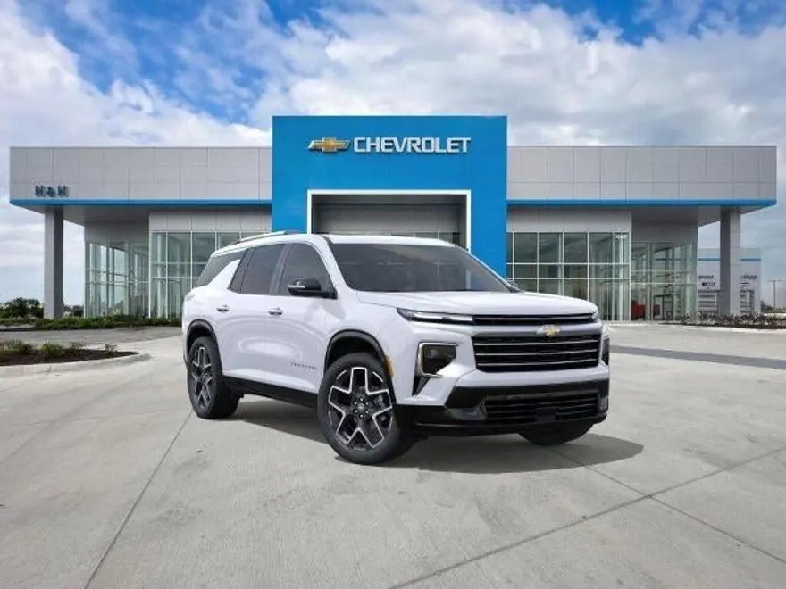 2026 Chevrolet Traverse High Country photo 1