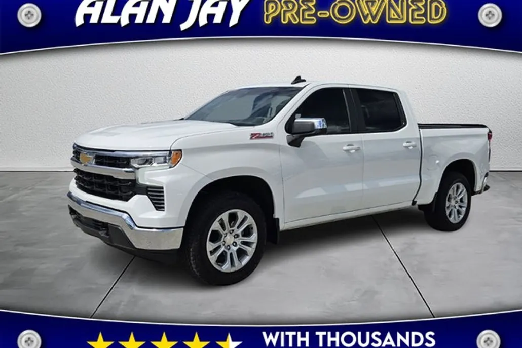 2022 Chevrolet Silverado 1500 LT photo 1