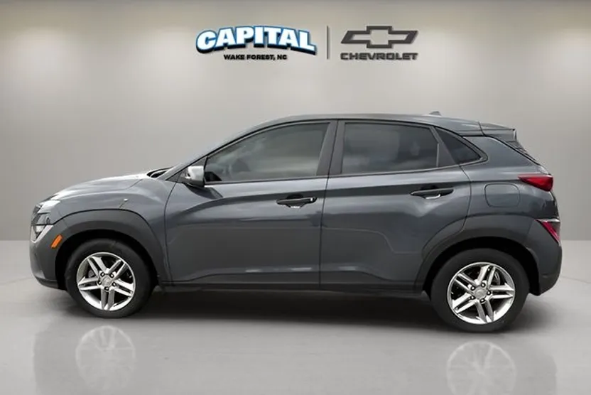 2022 Hyundai Kona SE photo 1