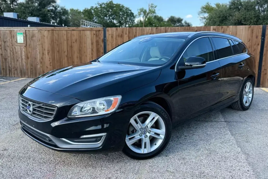 2015 Volvo V60 T5 Premier photo 1