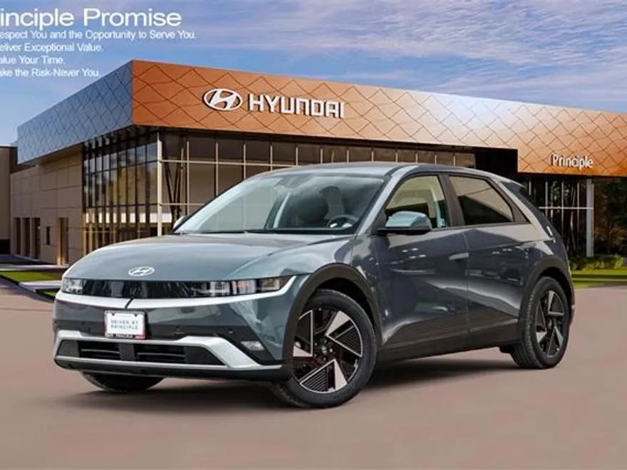 2025 Hyundai Ioniq 5 SE photo 1