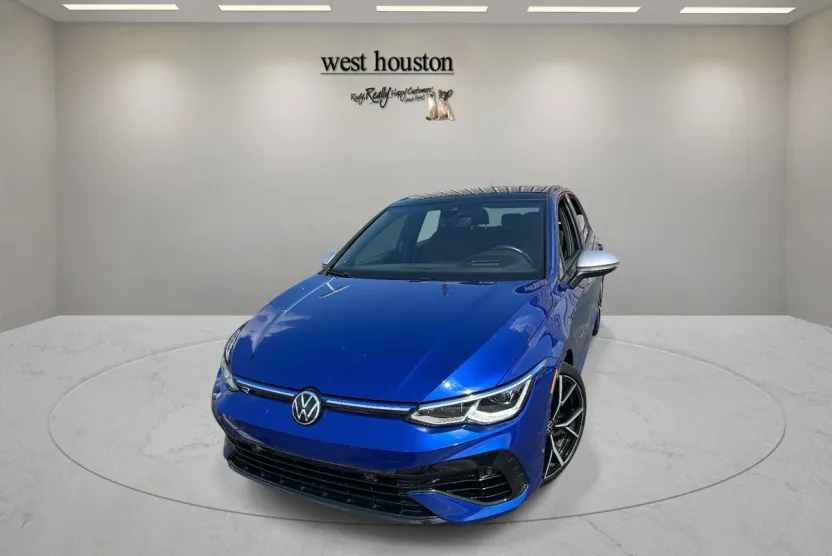 2022 Volkswagen Golf R photo 1