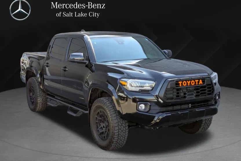 2023 Toyota Tacoma Limited photo 1