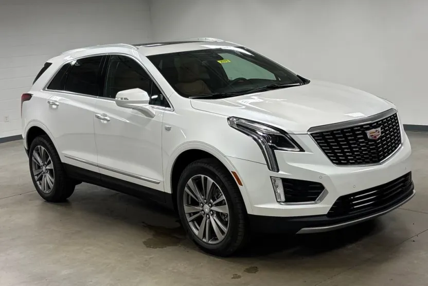 2025 Cadillac XT5 Premium Luxury photo 1