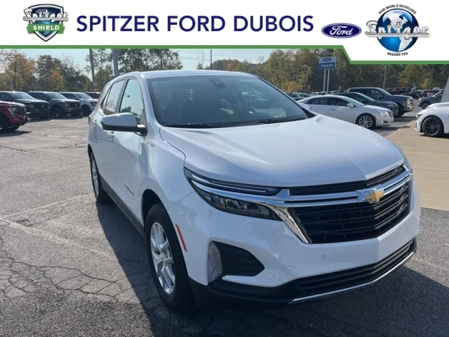 2022 Chevrolet Equinox LT photo 1