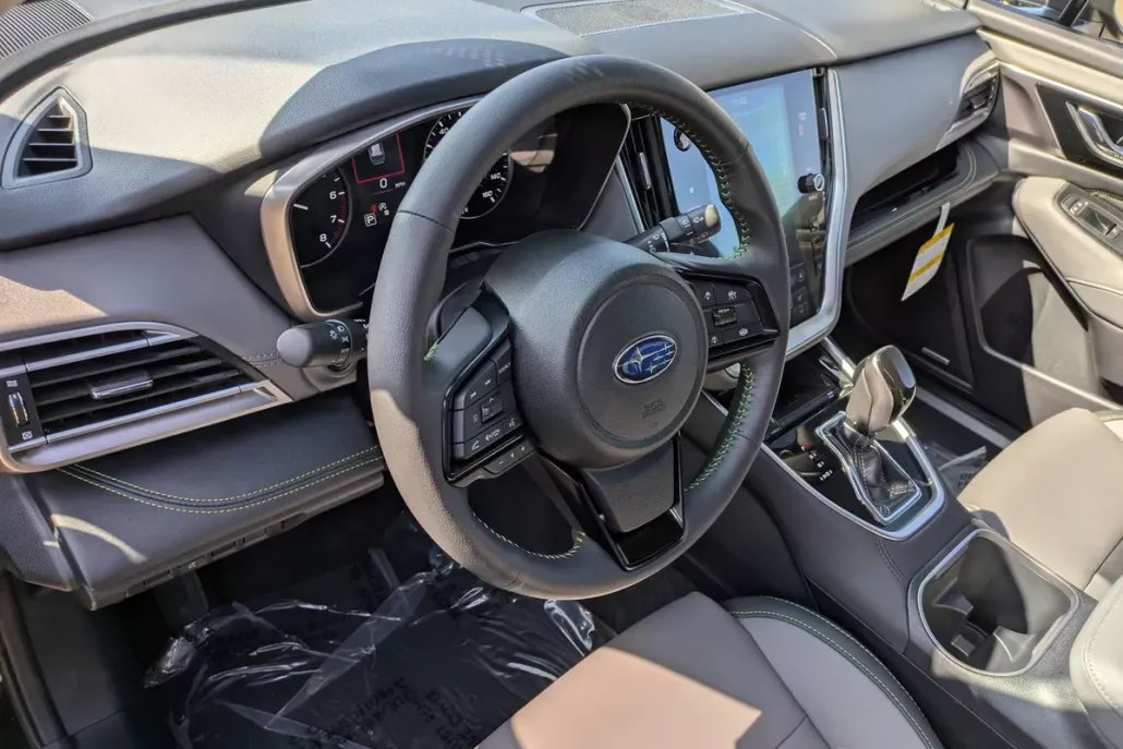 2025 Subaru Outback Onyx Edition photo 1