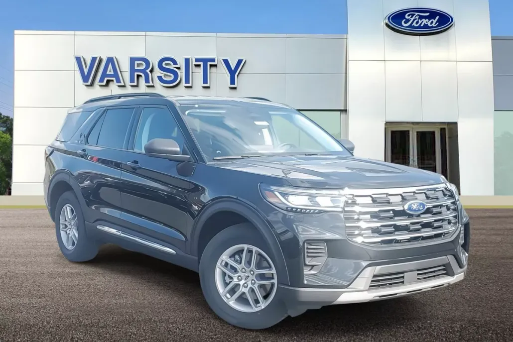 2025 Ford Explorer photo 1