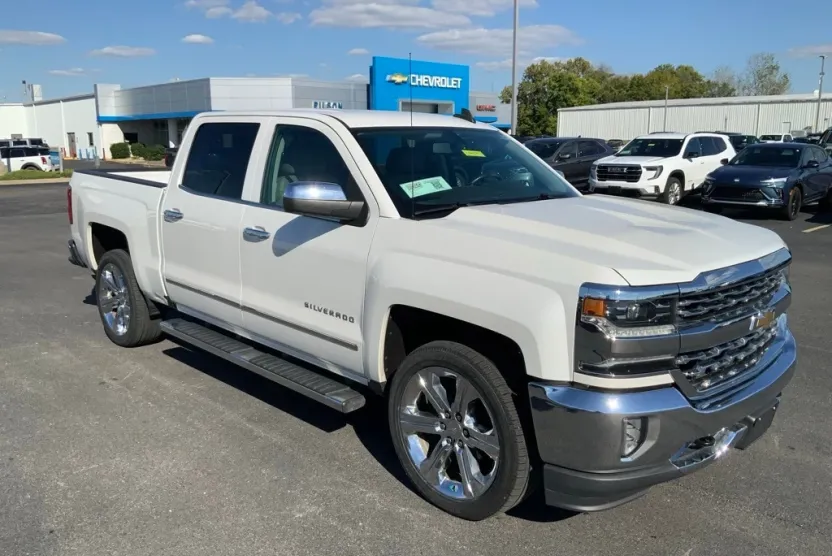 2018 Chevrolet Silverado 1500 LTZ photo 1