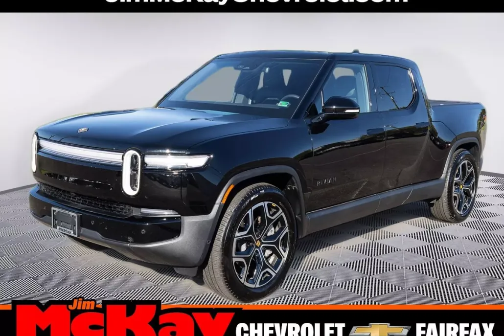 2025 Rivian R1T Adventure photo 1