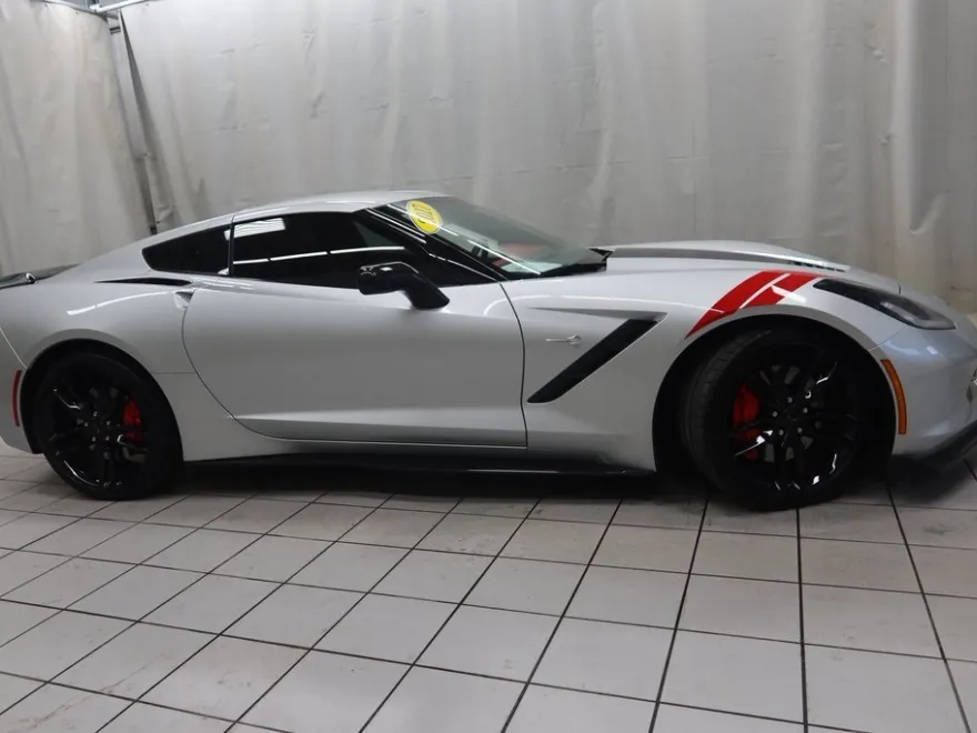 2017 Chevrolet Corvette Stingray Z51 3LT photo 1